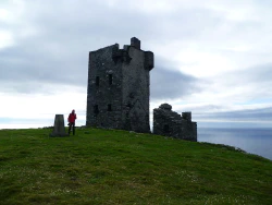 Ruine etwas weiter weg