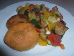 Suesskartoffelschnitzel mit Gemuese